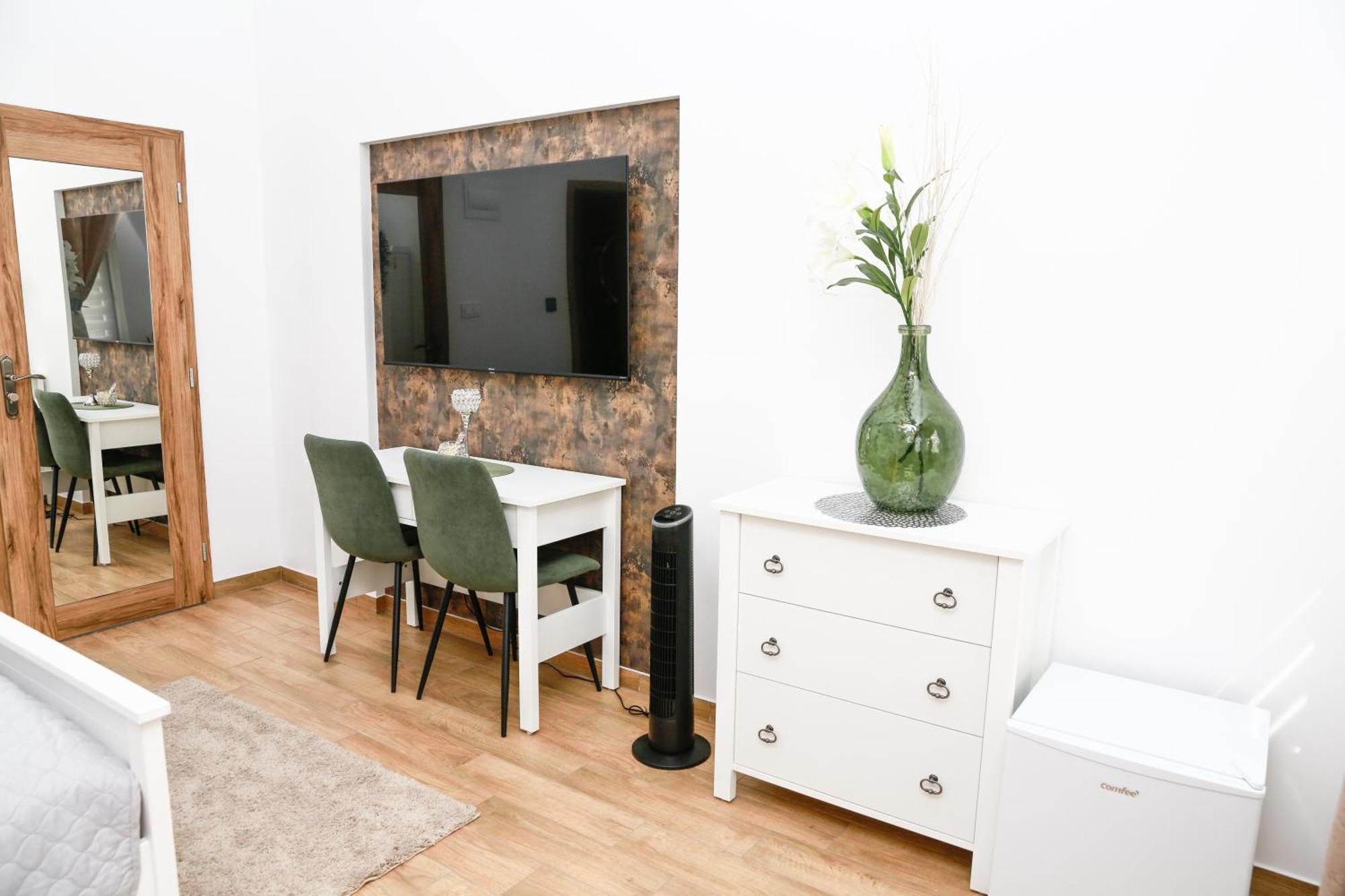 Apartmany Ellie Znojmo Exterior foto